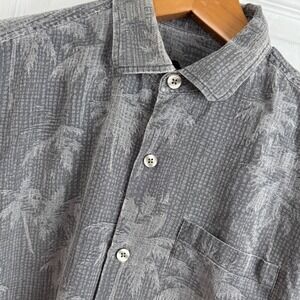 Tommy Bahama Silk Shirt Mens Lg Gray Palm Tree Print Button Down Tropical Resort
